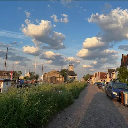 Bed & Breakfast Casey's View House Boat 3*