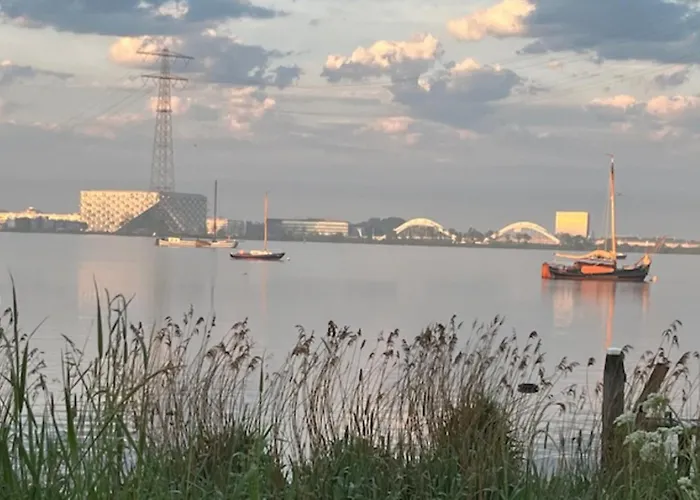 B&B Casey's View House Boat 암스테르담