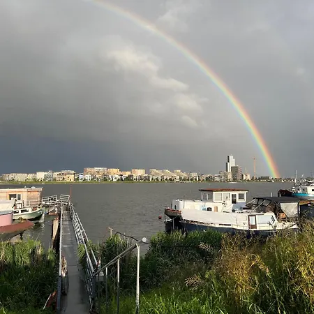 Bed & Breakfast Casey's View House Boat Amsterdam