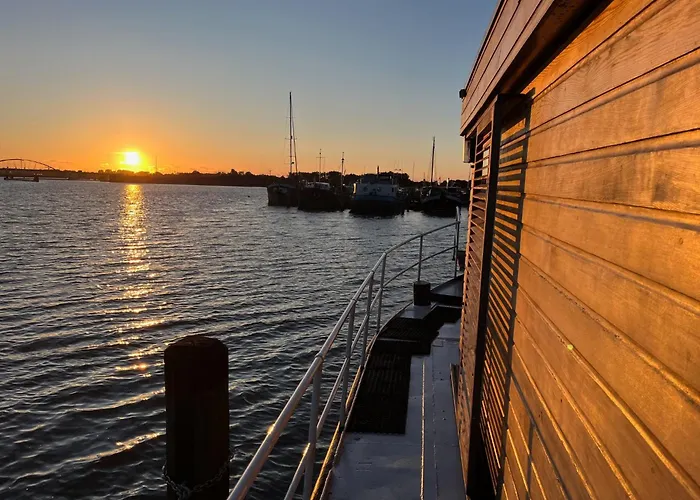 Casey's View House Boat 4* Amsterdam