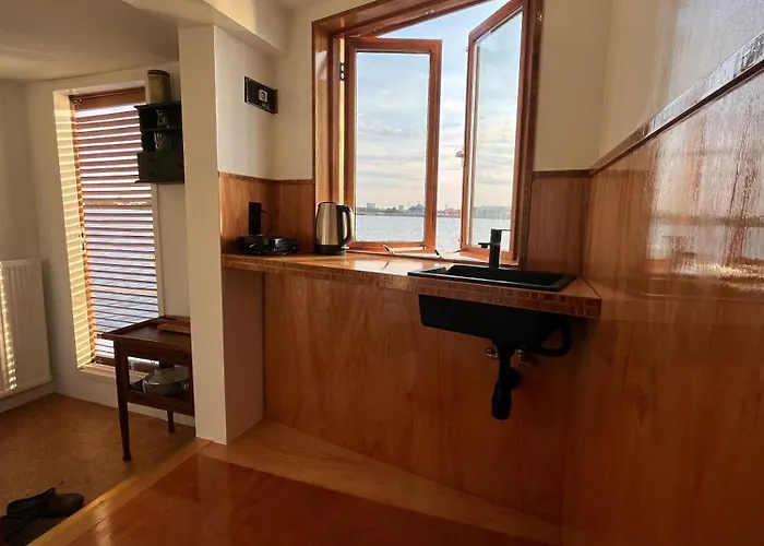 Casey's View House Boat Amsterdam